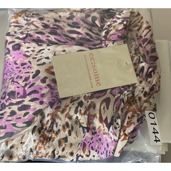 EE:Some Animal Print Shirt Bubble Sleeve Ruffle Collar Women's Size Large NWT - Picture 12 of 12
